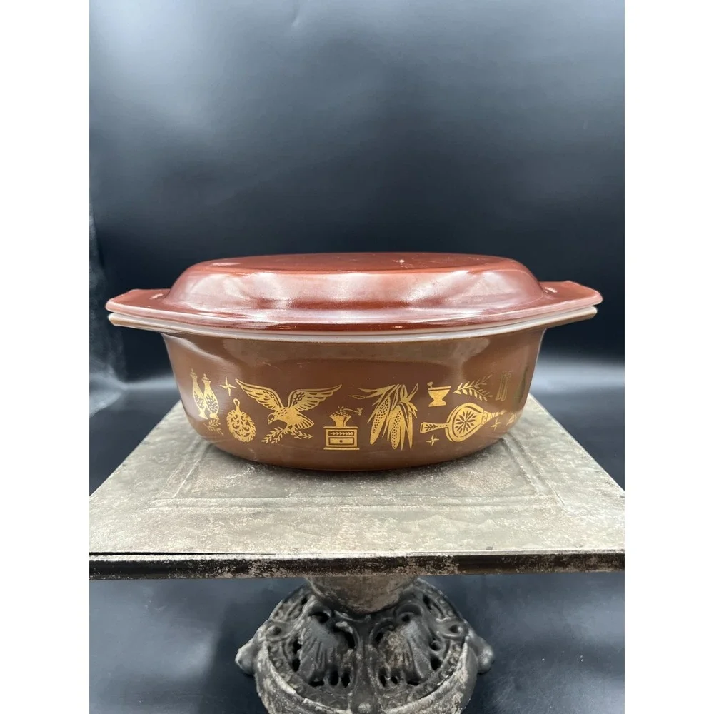 Vintage Pyrex Early American 1.5 Qt Casserole Dish 043 Brown Gold Eagle W/ Lid